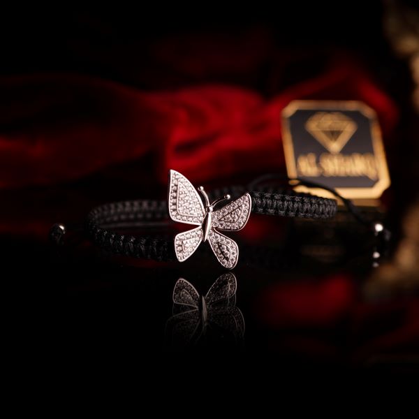 أسوار فراشه اسود
